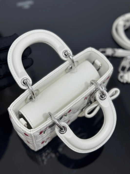 Dior 2026 Lady D-Joy Micro 16cm White Lambskin 158851