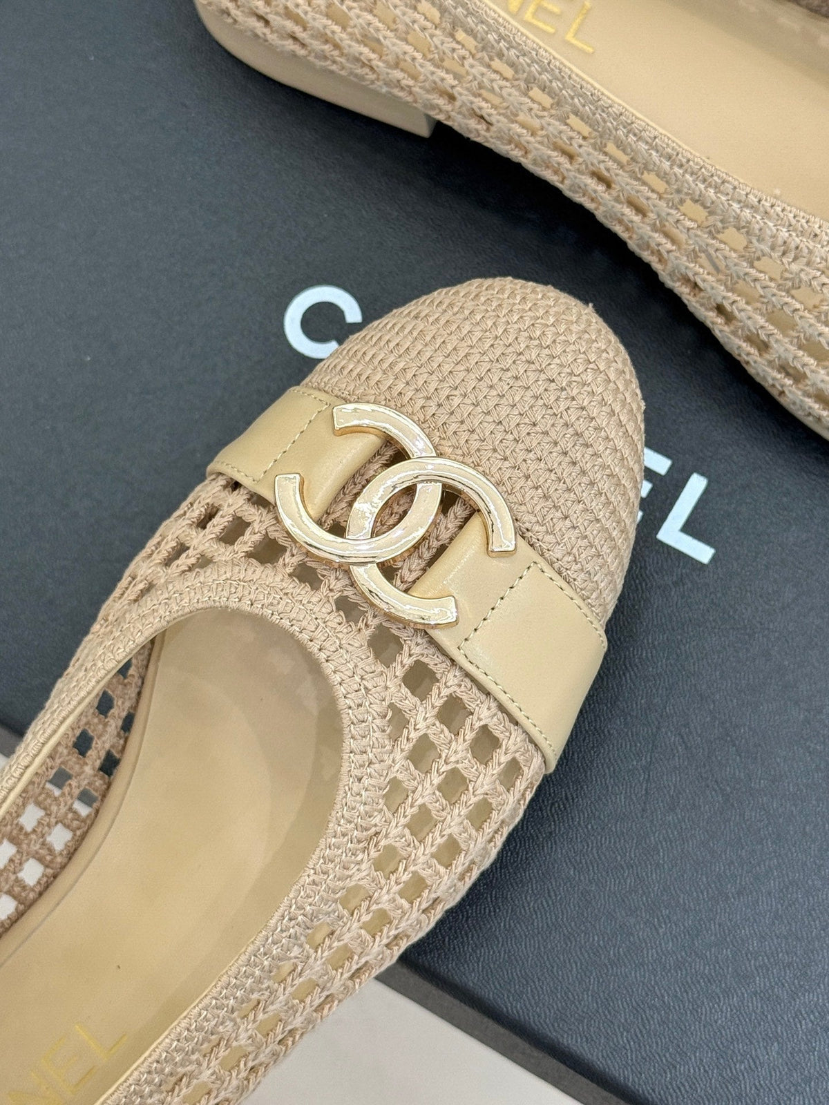 CC Mesh Woven Ballet Flats Beige Woven Fabric 904674
