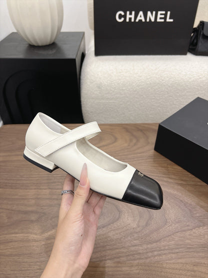 CC Square-Toe Mary Jane Flats White Black Lambskin 961511