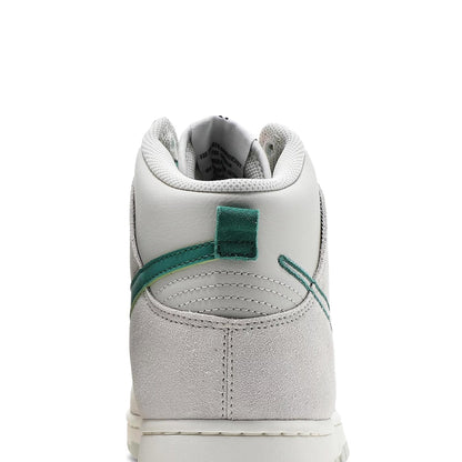 Nike Dunk High 'First Use Sail' (2021)