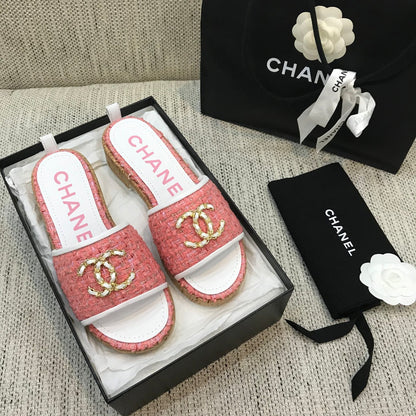 CC 26s Wooden Slippers White Hot Pink Tweed Lambskin 916903