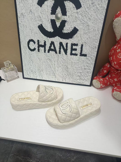 CC 26s Quilted Slide Sandals In White Calfskin