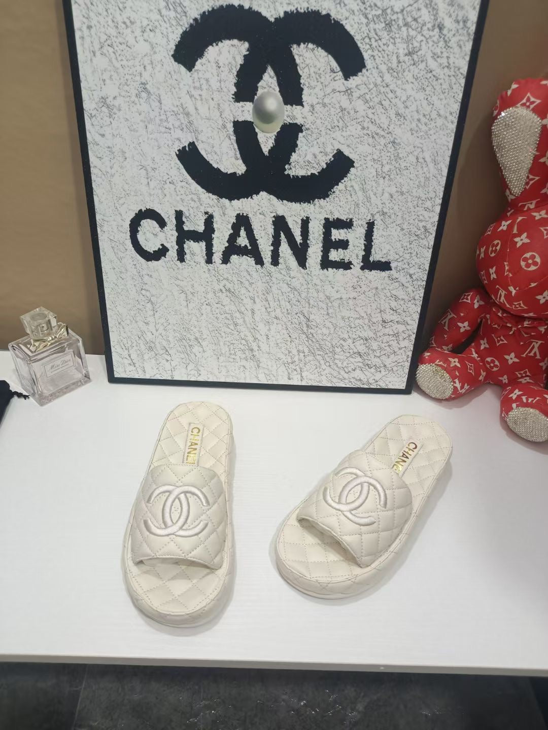 CC 26s Quilted Slide Sandals In White Calfskin