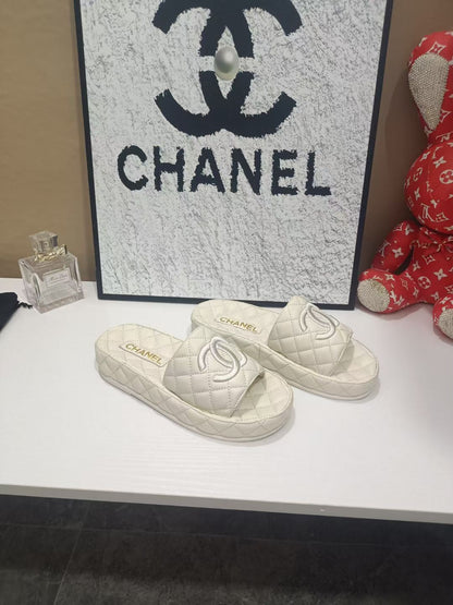 CC 26s Quilted Slide Sandals In White Calfskin