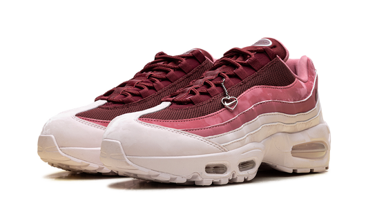 Air Max 95 WMNS "Valentine's Day 2026" IB8155 600