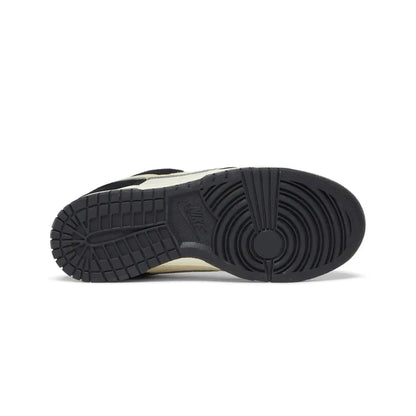 Nike Dunk Low LX 'Black Team Gold' W (2022)