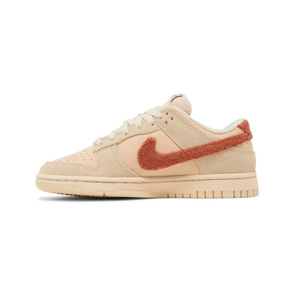 Nike Dunk Low 'Terry Swoosh' W (2022)