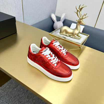 CC 26s Low Top Sneakers Metallic Leather 980936
