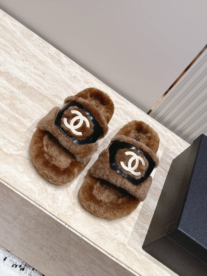 CC 26s Shearling Slides 2cm Brown Fur 121628