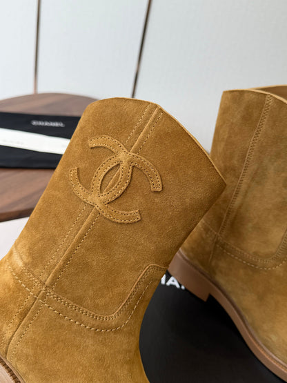 CC 26s Biker Mid Boots 3cm Camel Suede 102127
