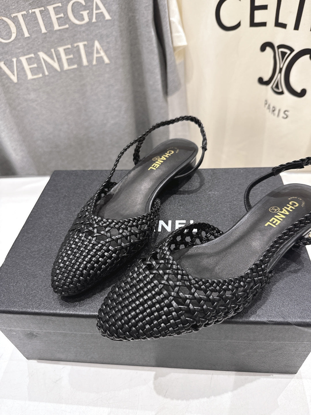CC 26s Slingback Flat Black Distinct Woven 888093