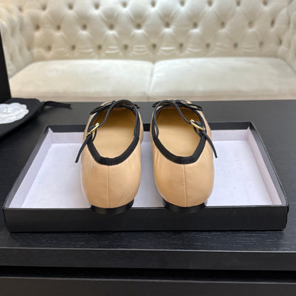 CC 26s Square Head Ballet Flat Beige Leather 847244