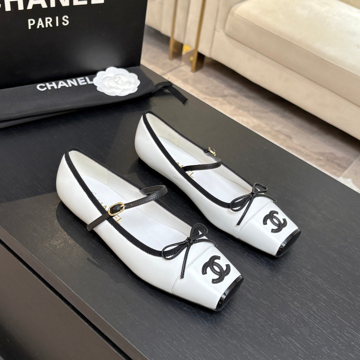 CC 26s Square Head Ballet Flat White Leather 847245