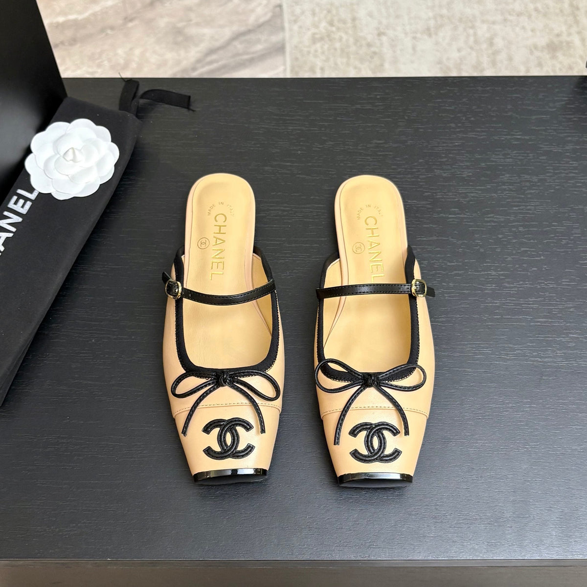 CC 26s Square Head Flat Half Slipper Beige Leather 847248