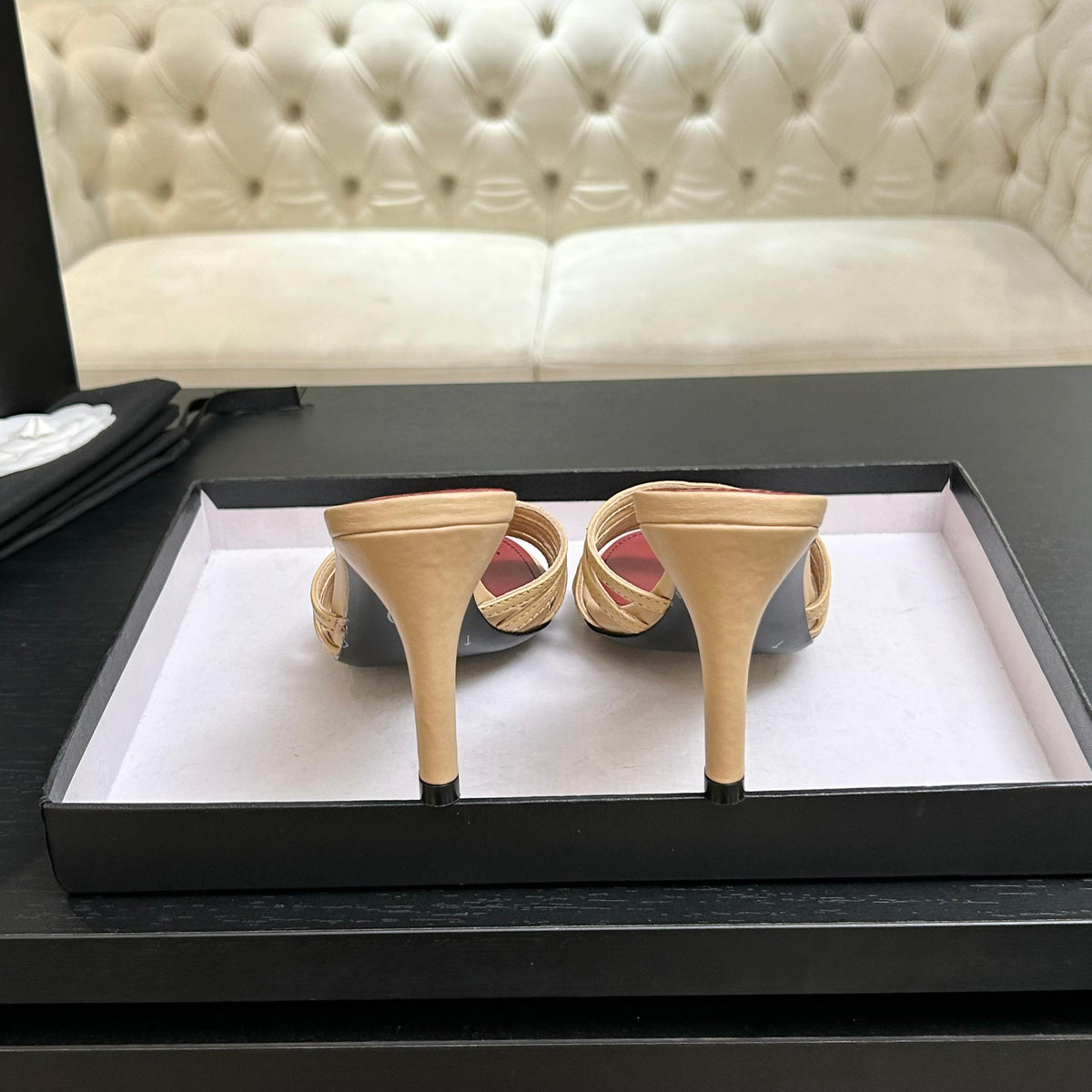 CC Métiers d’art 26s Mules 6cm Beige Leather 847251