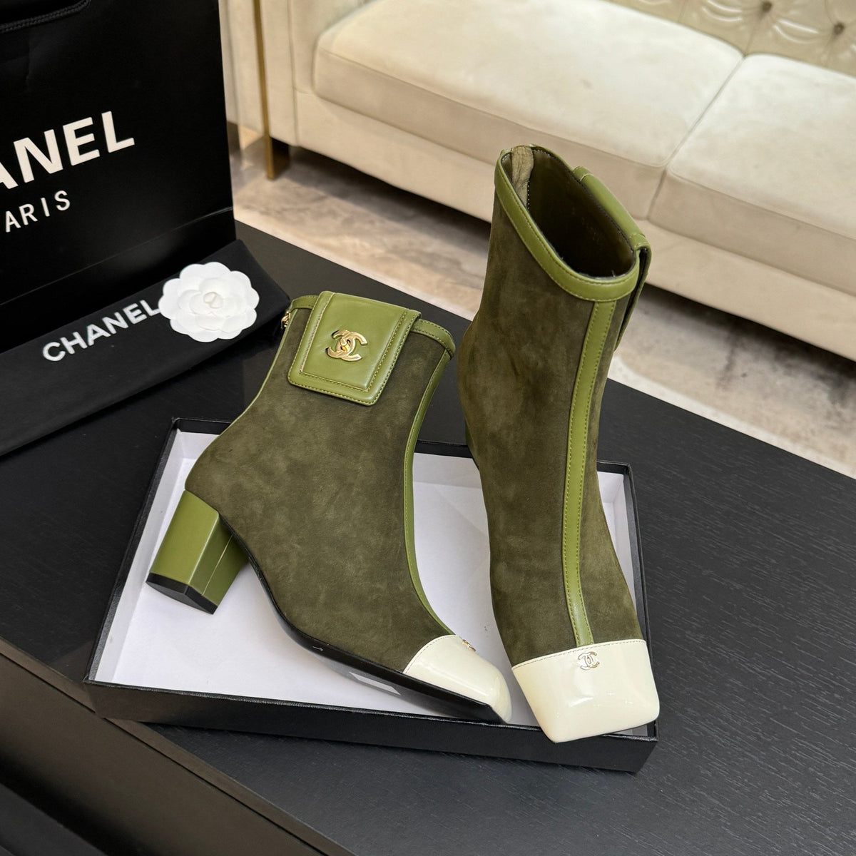 CC 26s Ankle Boots With Pocket Olive Suede Lambskin 958075