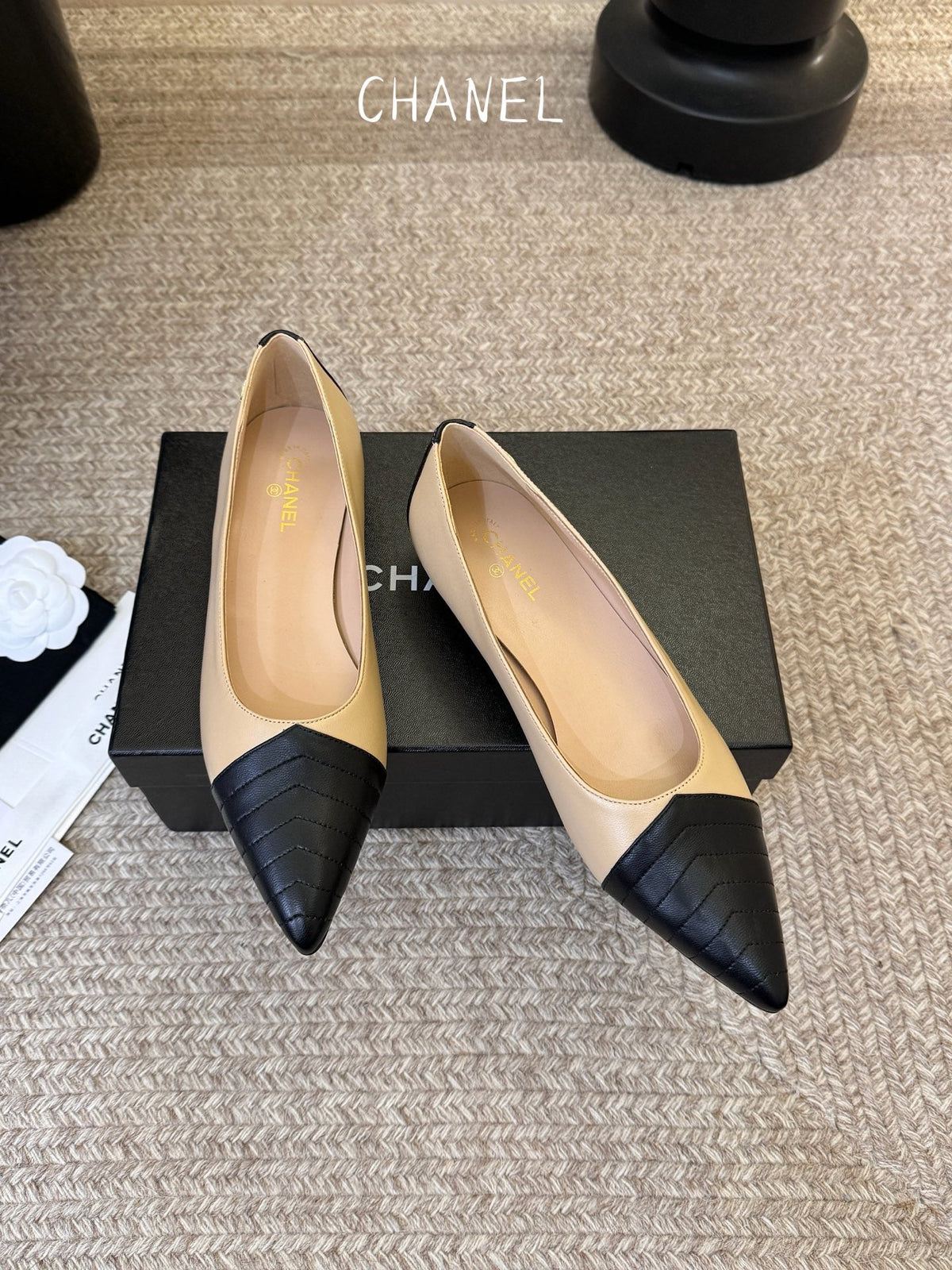 CC 26ss Ballet Flat Black Beige Lambskin 835693