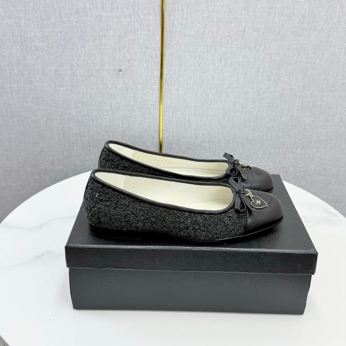 CC 26s Ballet Flats In Black Tweed And Lambskin