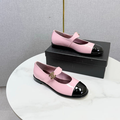 CC 26s Mary Jane Flats Black Pink Patent Leather 904487