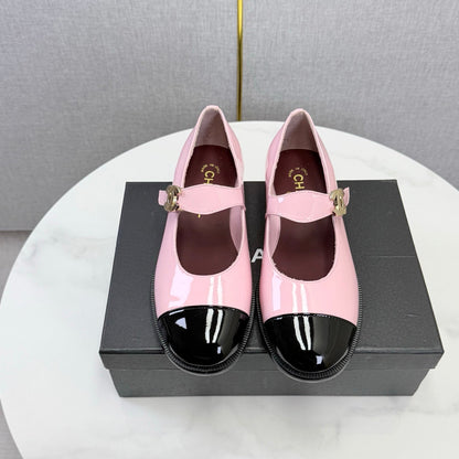 CC 26s Mary Jane Flats Black Pink Patent Leather 904487
