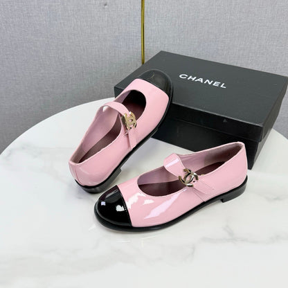 CC 26s Mary Jane Flats Black Pink Patent Leather 904487