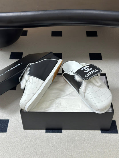 CC 26s Mules Black White Quilted Leather Shearing 952555