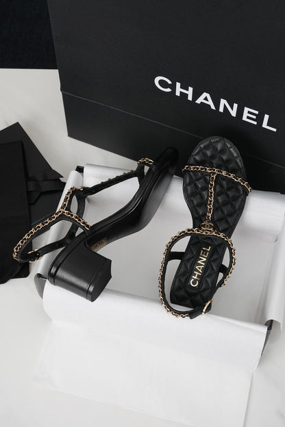 CC 26s Heart CC T-Strap Sandals Black Quilted Leather 964932