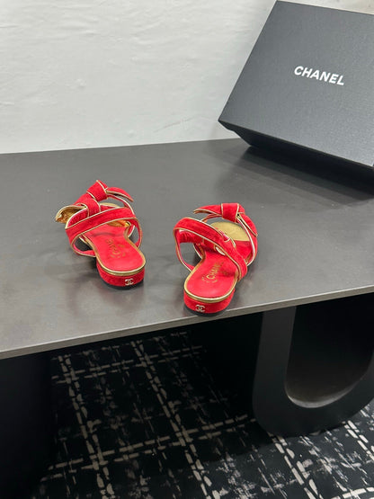 Chanel 26S Bow Sandals In Red And Gold Suede