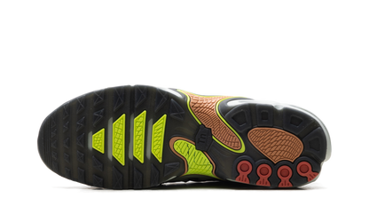 Air Max Plus Drift "Light Silver / Volt" FD4290 009